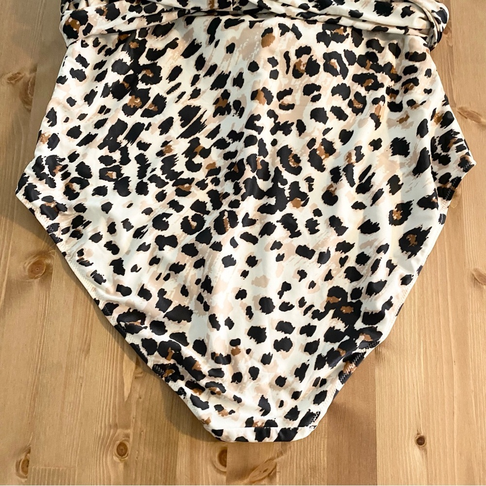 AERIE Leopard Print Wrap One-Piece Swimsuit XXL Full Coverage V-Neck Cut-Out NWT - Picture 11 of 16